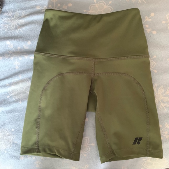 NWOT Forme Sculpt Short Sage XS - Picture 4 of 7